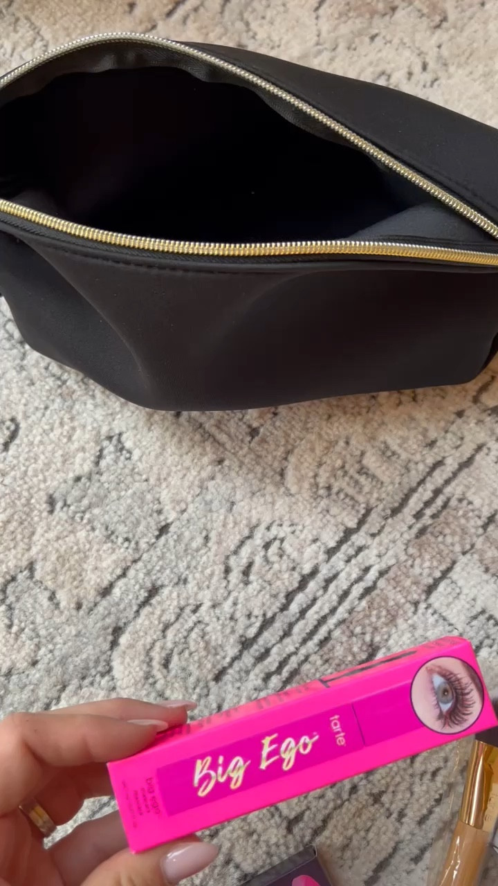 Tarte cosmetics
Shape tape
Makeup
Cosmetics 
Mascara 


#LTKSaleAlert #LTKFindsUnder100 #LTKBeauty