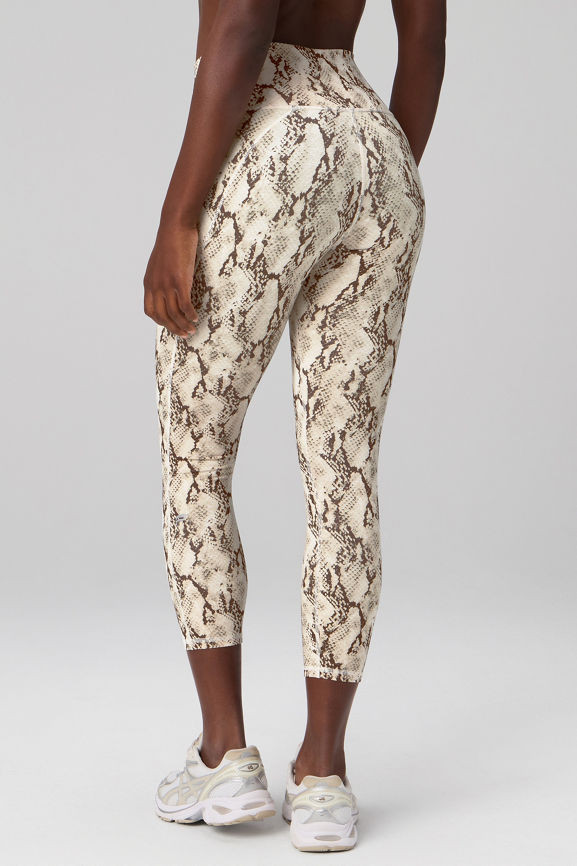 Define Capri 22" | Fabletics