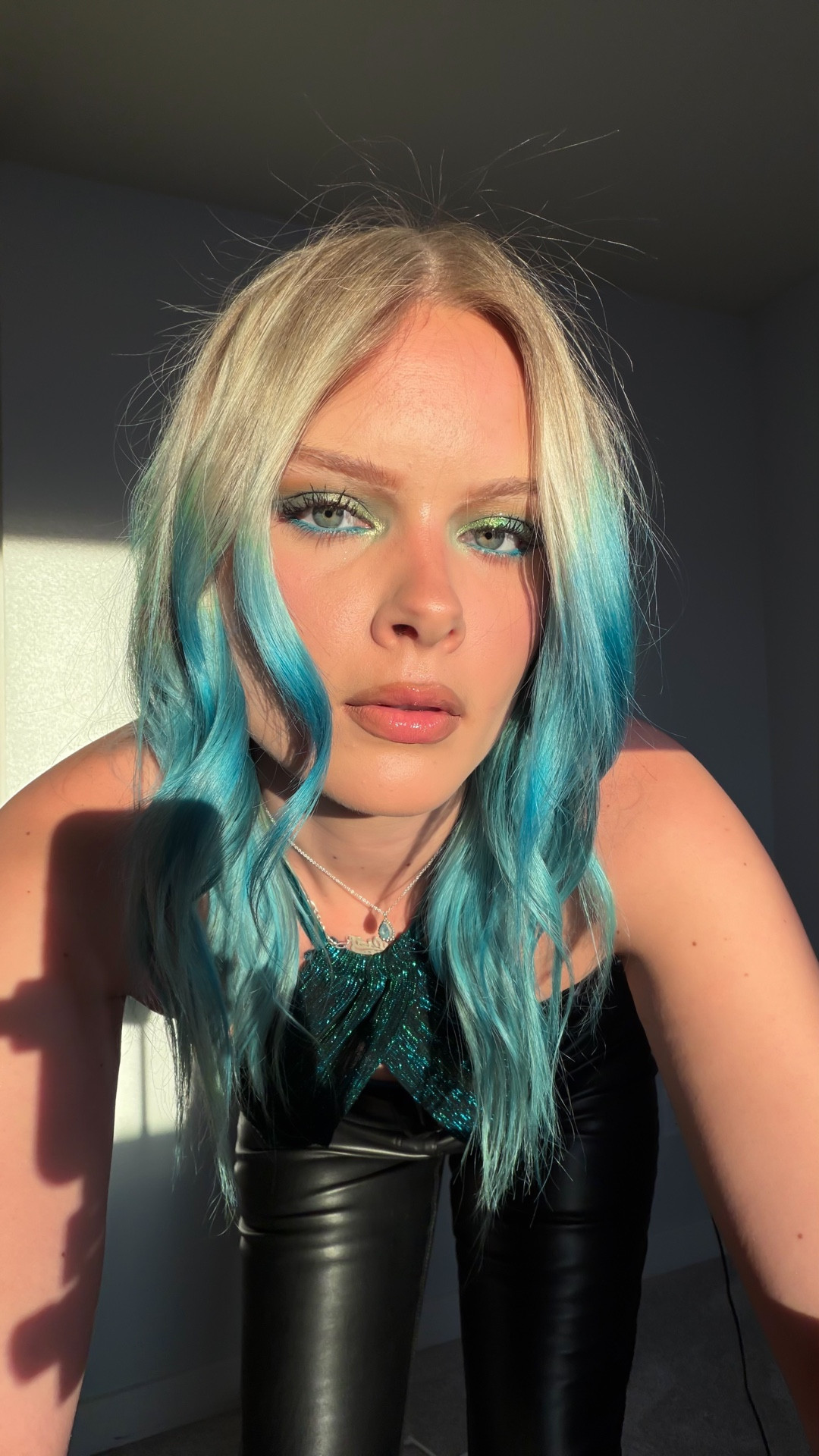 What do you think of the hair? 👀 wait for my bf Dylan’s reaction! 💙💚

#LTKgrwm #LTKstorytime #LTKBeauty