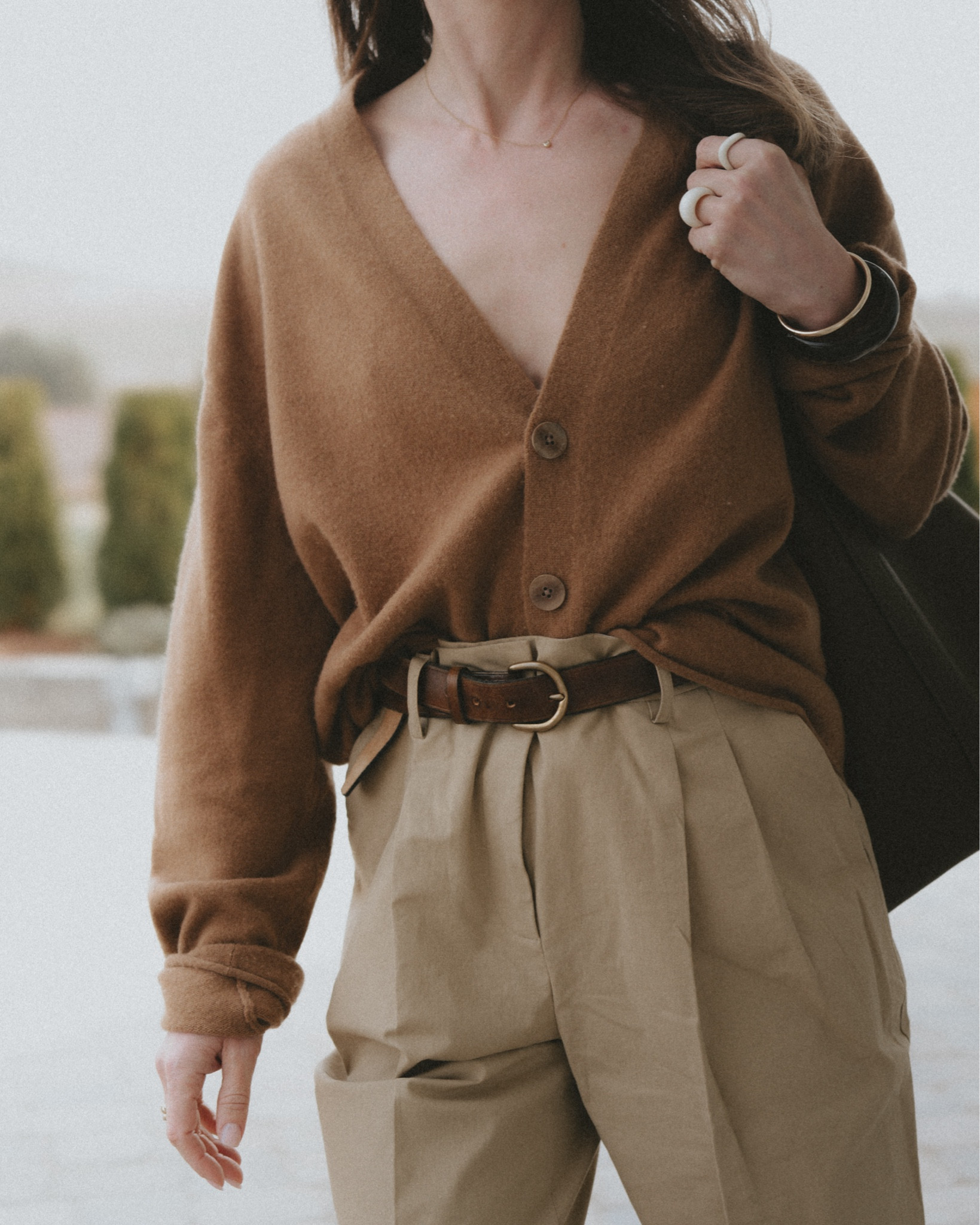 I think I just found a pair of menswear inspired tailored pants that look equally good with flats and heels that you can wear throughout Spring-Summer. 
@SEZANE Romain trousers are comfortable, lightweight, very flattering, a bit cropped (but not a true crop imho). Wearing size 6. Go a size up for more volume in the hips and add your favorite belt. 
Belt: Buck Mason
Cardigan: @guestinresidence 
Boat shoes: Golden Goose
Bag: Toteme belted leather tote. 

#LTKootd #LTKSeasonal #LTKmomlife