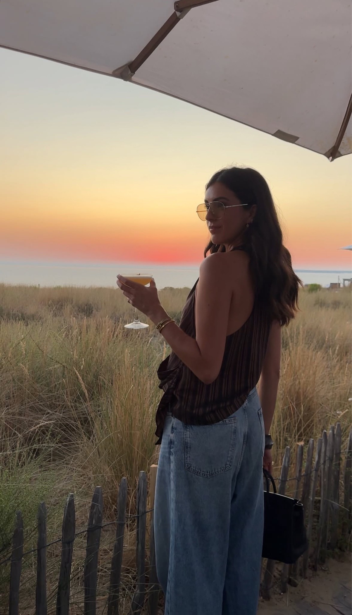 summer top 

publicité.

#LTKsummer #LTKtravel #LTKjeans