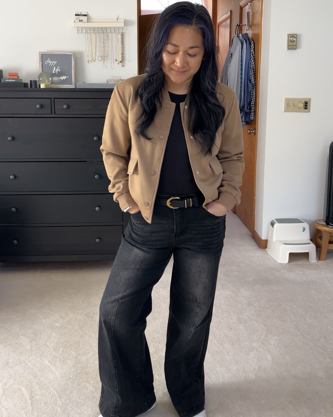 Casual vibe in my bomber jacket paired with my favorite jeans! Perfect for everyday. Scroll to shop follow for more fashion finds. 

#LTKmomlife #LTKMidsize #LTKootd