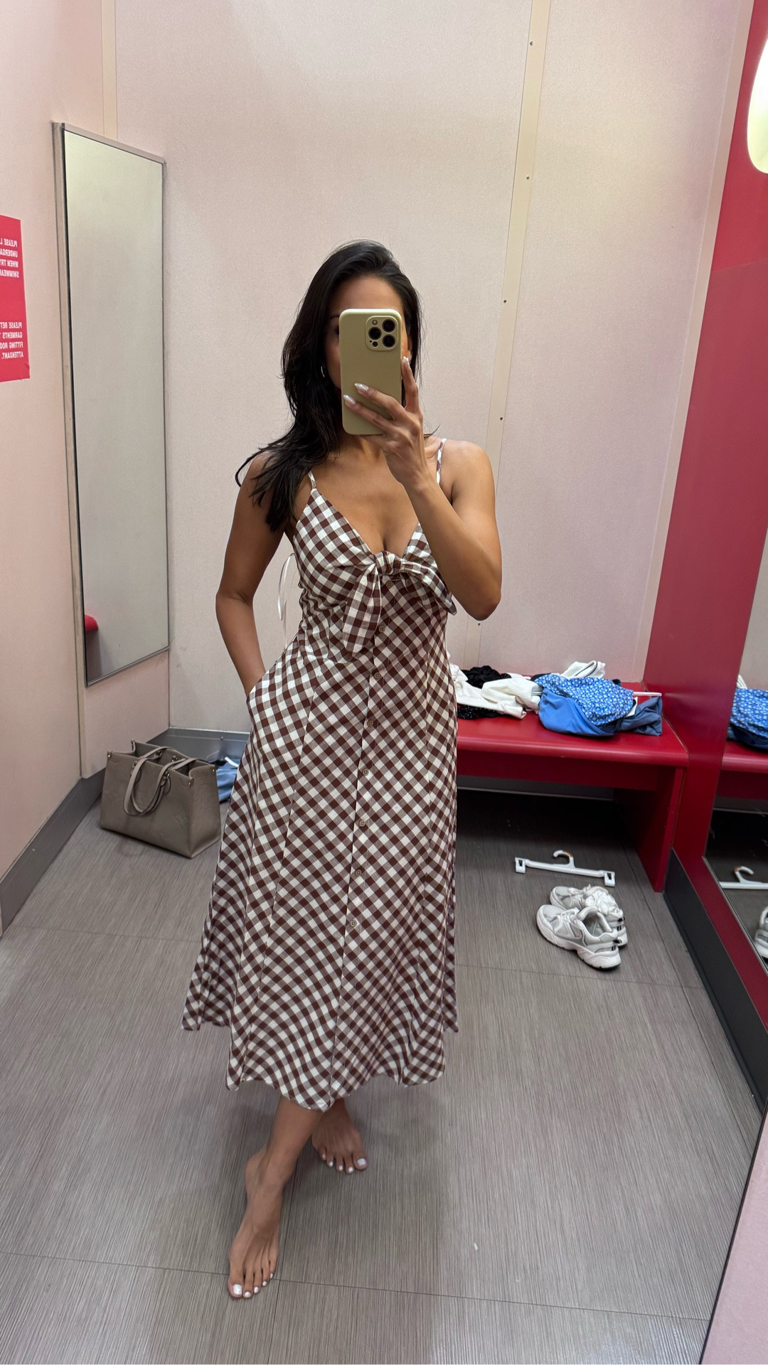 It has pockets 😍😍😍 love a classic gingham pattern. This dress can be style so many ways and it’s so comfortable! Wearing a size XS
#newarrivals #springoutfits @Target 

#LTKootd