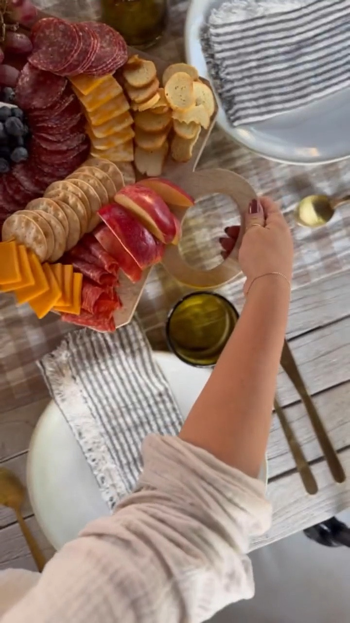 a fall table scape perfect for thanksgiving or a girls night! 

Follow my LTK @kourtnileigh on the @shop.LTK app to view this post and get my exclusive app-only content!

#liketkit #LTKSeasonal #LTKParties #LTKHome

#LTKParties #LTKHome #LTKSeasonal