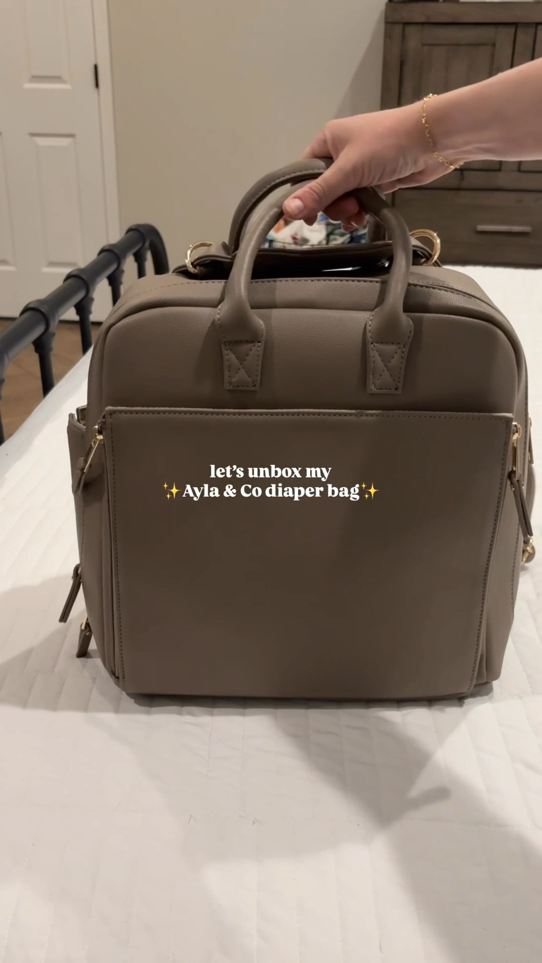 A diaper bag clearly designed by a mom! 👏🏼👏🏼

#LTKmomlife #LTKTravel #LTKBaby