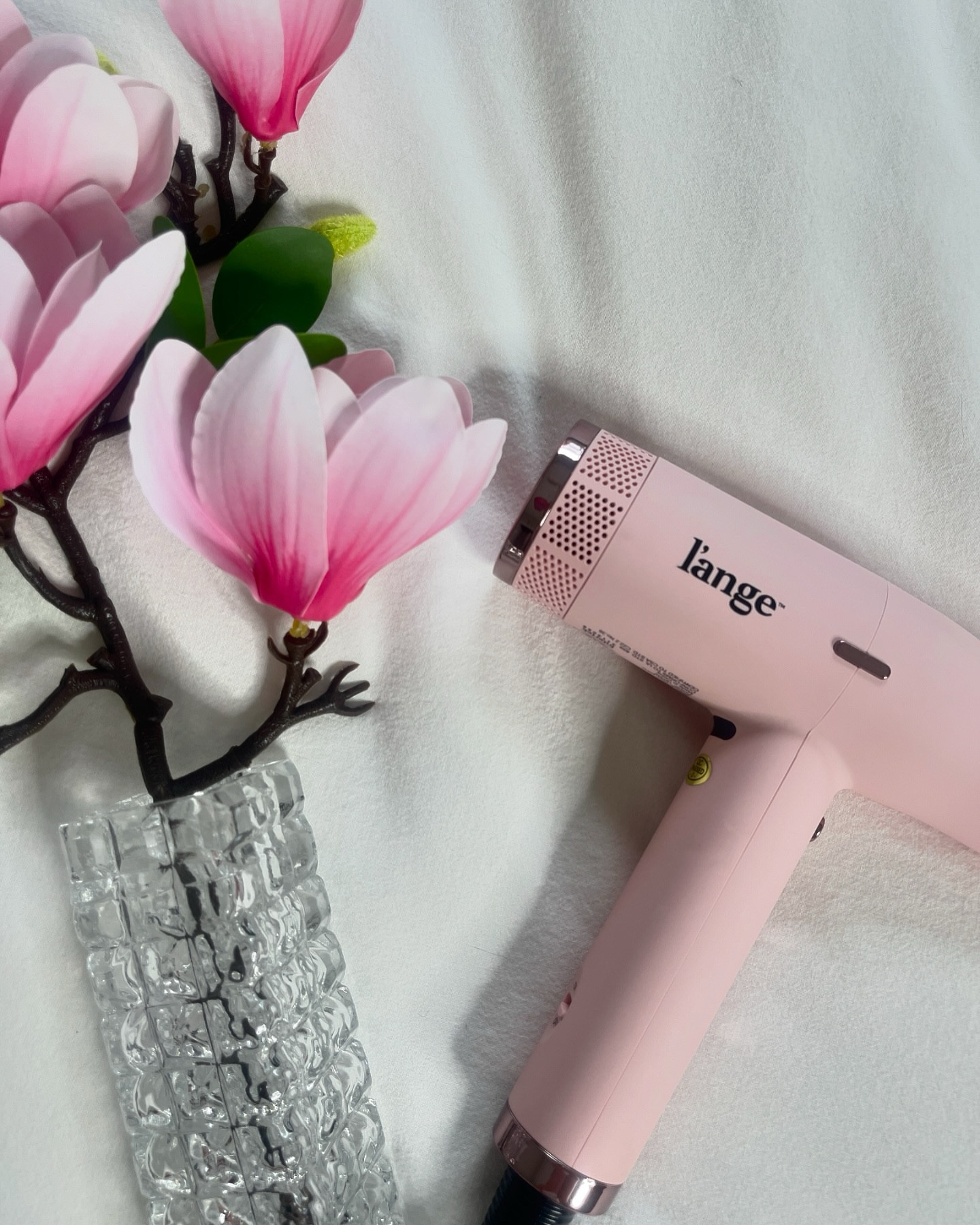 my hair has never been softer 🎀🤭 this blow dryer is on sale right now and linked in my bio! 🔗💕

✨✨
Blowout hair, long hair, big curls, hair tutorial, hairstyles for long hair 
#longhair #hairideas