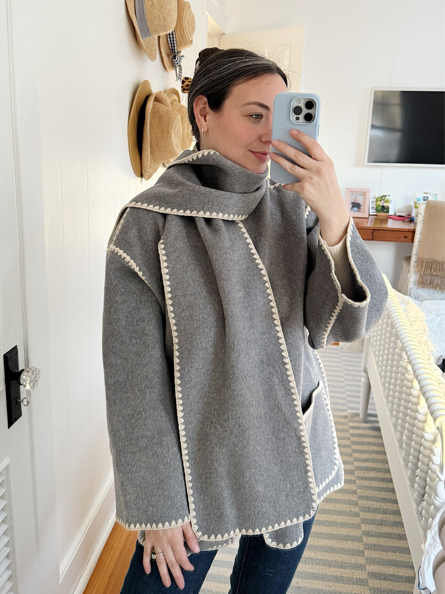 I love shopping @onequince- they work directly with factories to cut out the middle man to ensure high quality and luxury style at more affordable prices! This coat is perfection! #quincepartner 