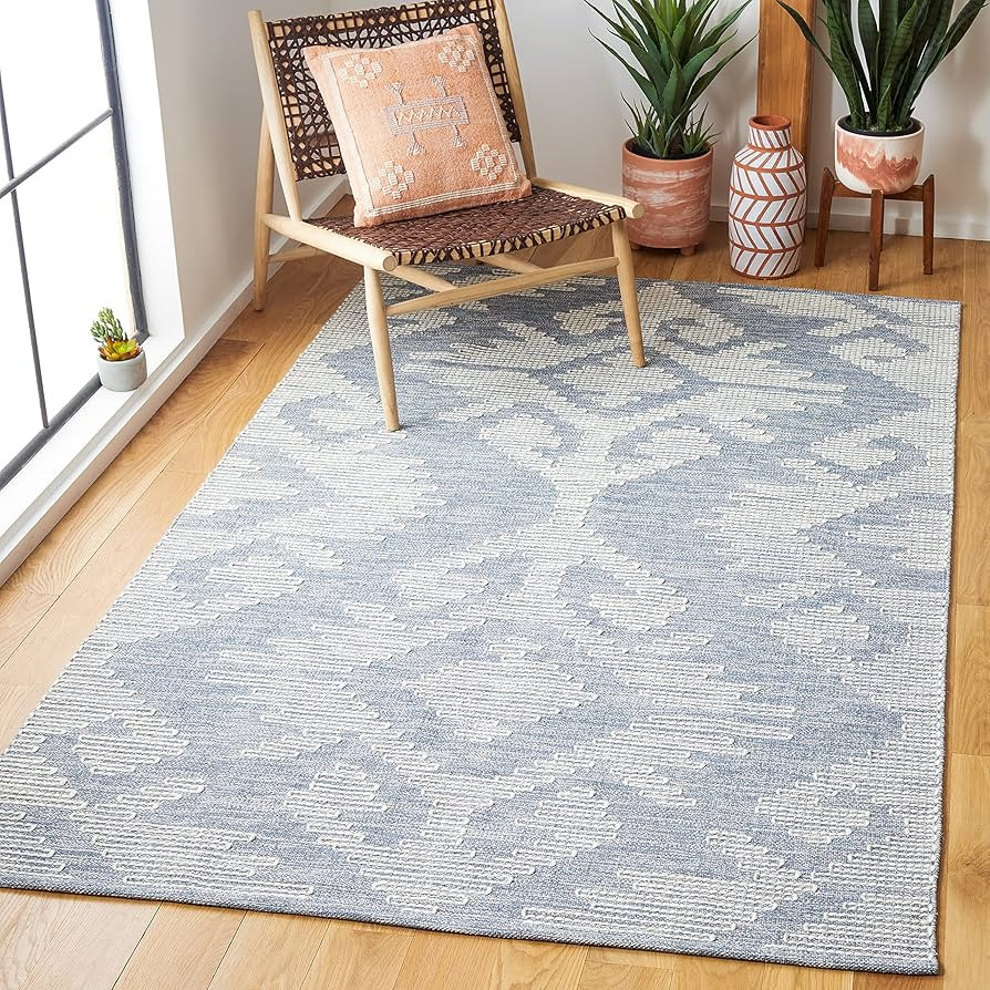 SAFAVIEH Kilim Collection Accent Rug - 3' x 5', Blue & Ivory, Handmade Cotton, Ideal for High Tra... | Amazon (US)