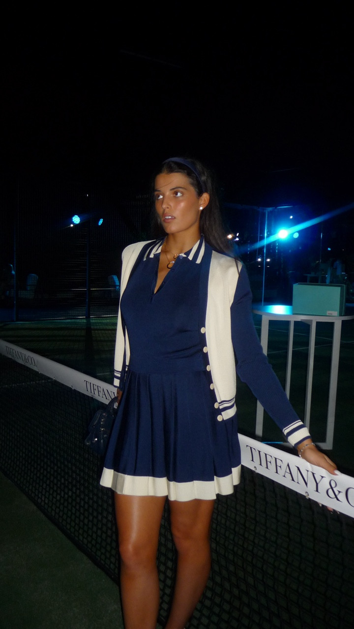 I love when there’s a theme to follow and I love the lock collection! So fun @tiffanyandco

#LTKSeasonal #LTKParties #LTKActive