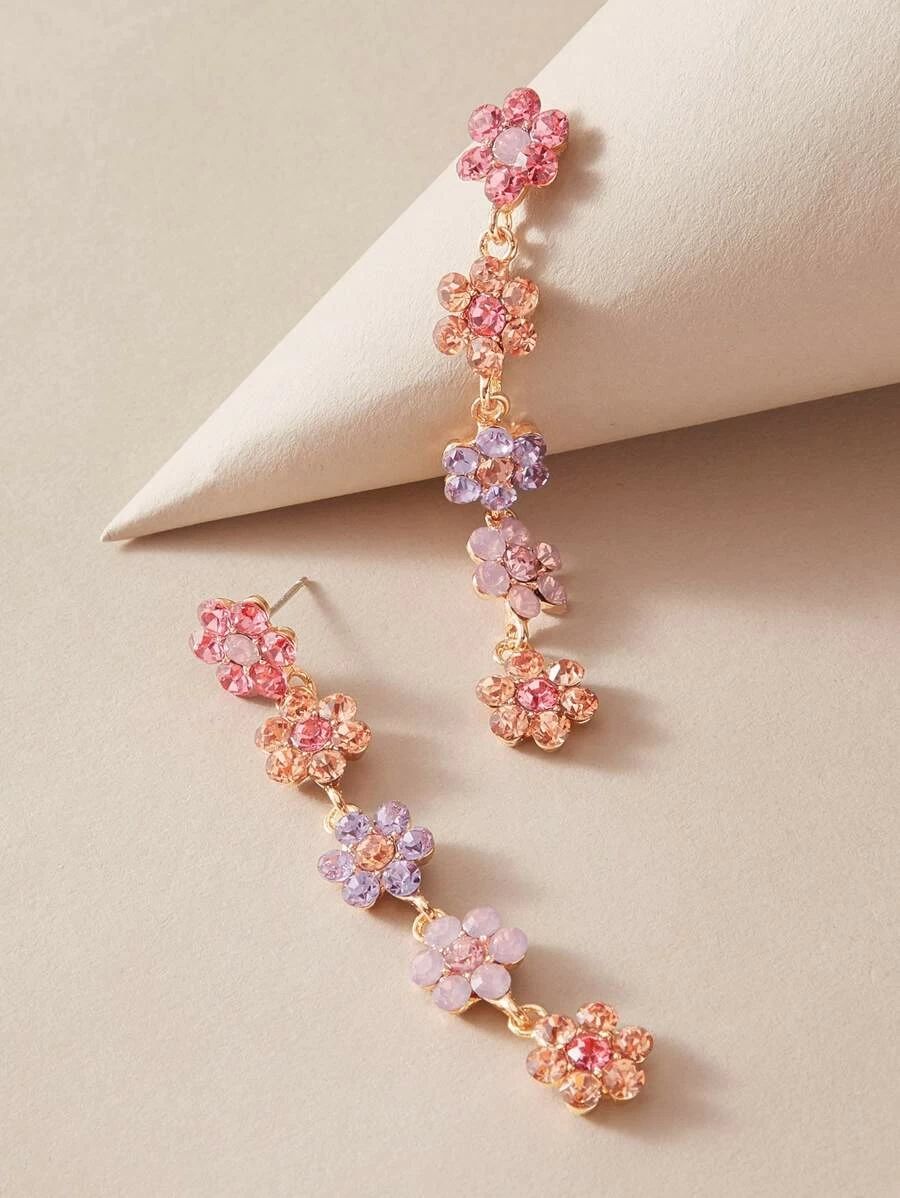 1pair Rhinestone Decor Flower Drop Earrings SKU: swear03200226800(1000+ Reviews)$1.90S3 Exclusive... | SHEIN