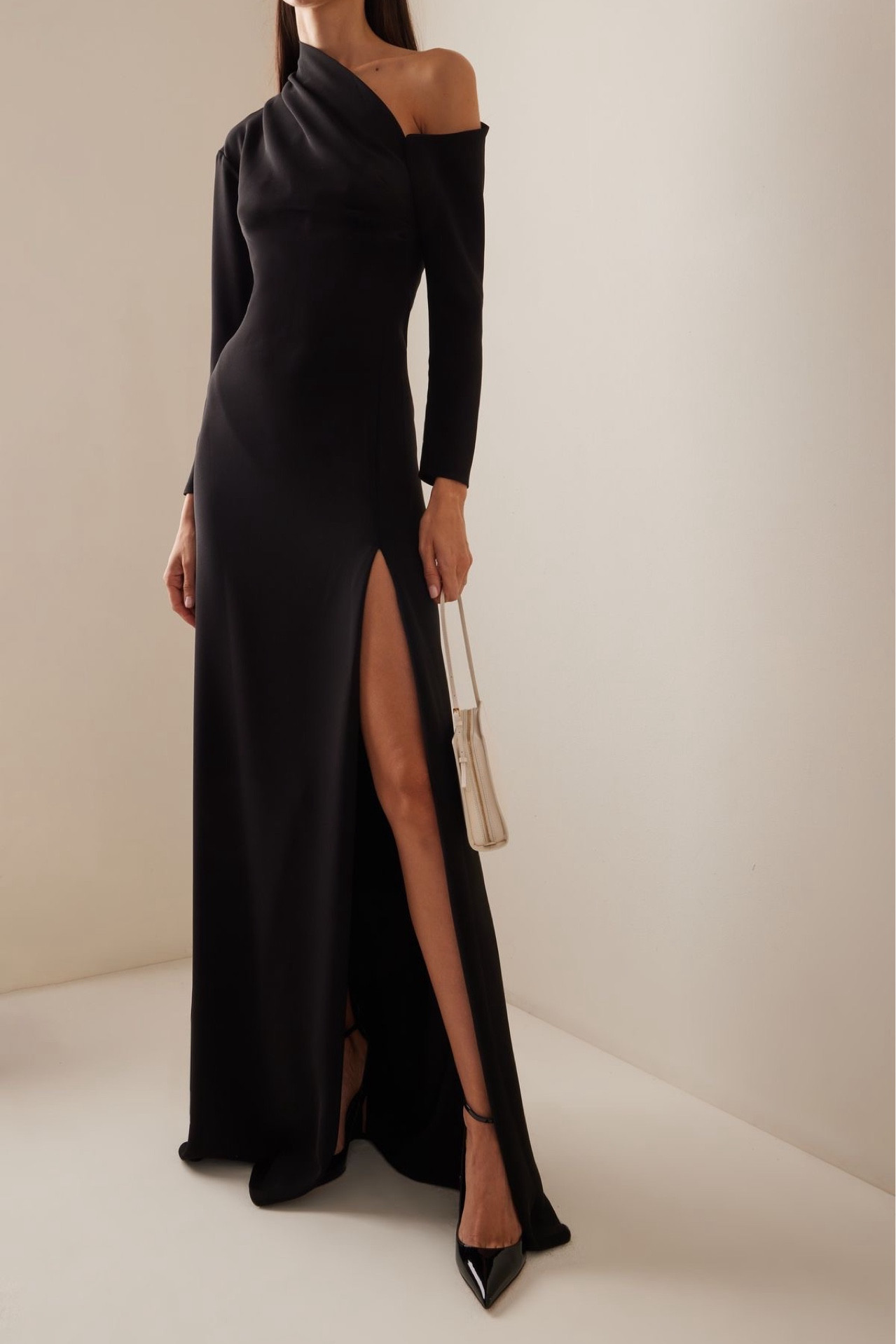 Elegant Black Dress, Perfect Dinner Date Outfit | 16arlington ✨
For just $897 down from $1,495 enjoy 40% off! + ONLY 1 LEFT!

#LTKSaleAlert