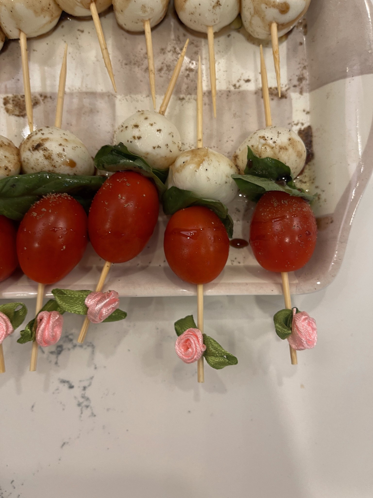 Cutest little cocktail toothpicks


#LTKHome #LTKParties #LTKWedding