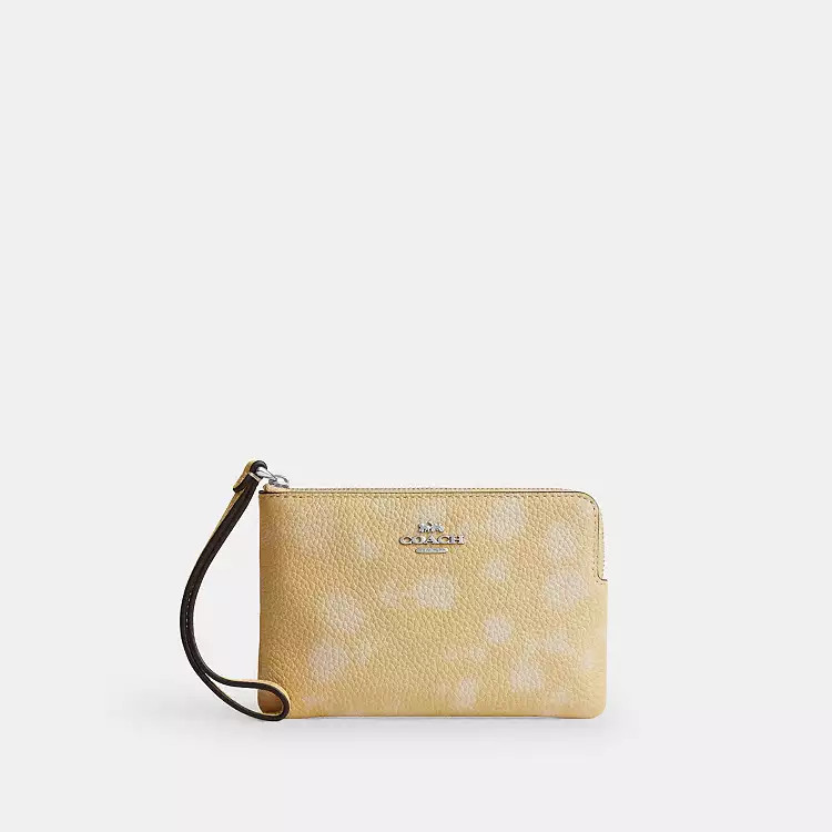 Corner Zip Wristlet | Coach (US)