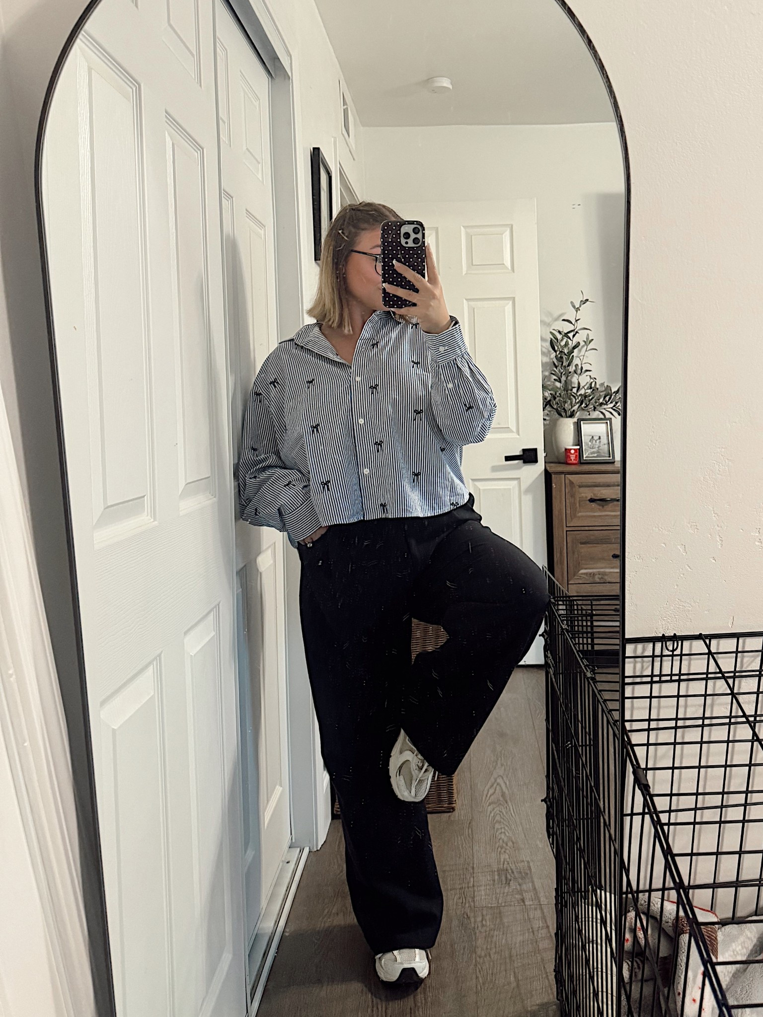 dirty mirror, cute fit 

#LTKMidsize #LTKGiftGuide #LTKFindsUnder50