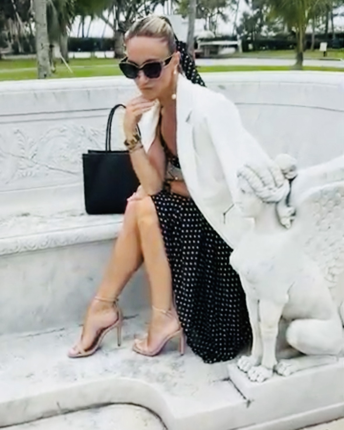 Polka dots are having a major moment this fall! 🖤🤍

#LTKOver40 #LTKSeasonal #LTKStyleTip