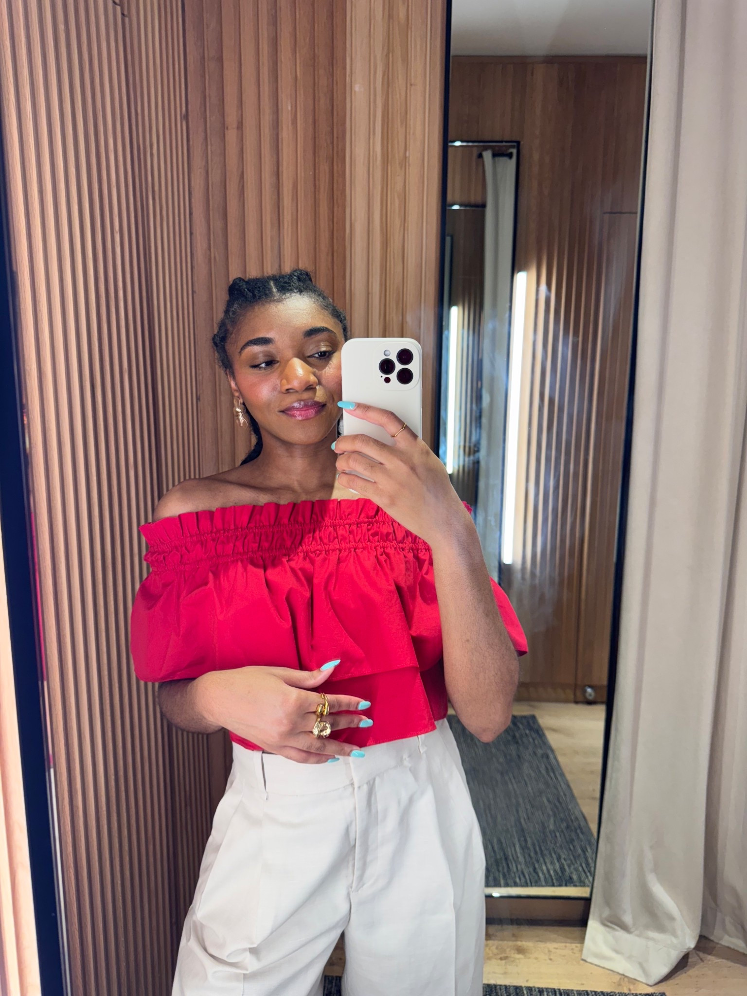 I love this red top!❤️

#LTKTravel #LTKSeasonal #LTKSaleAlert