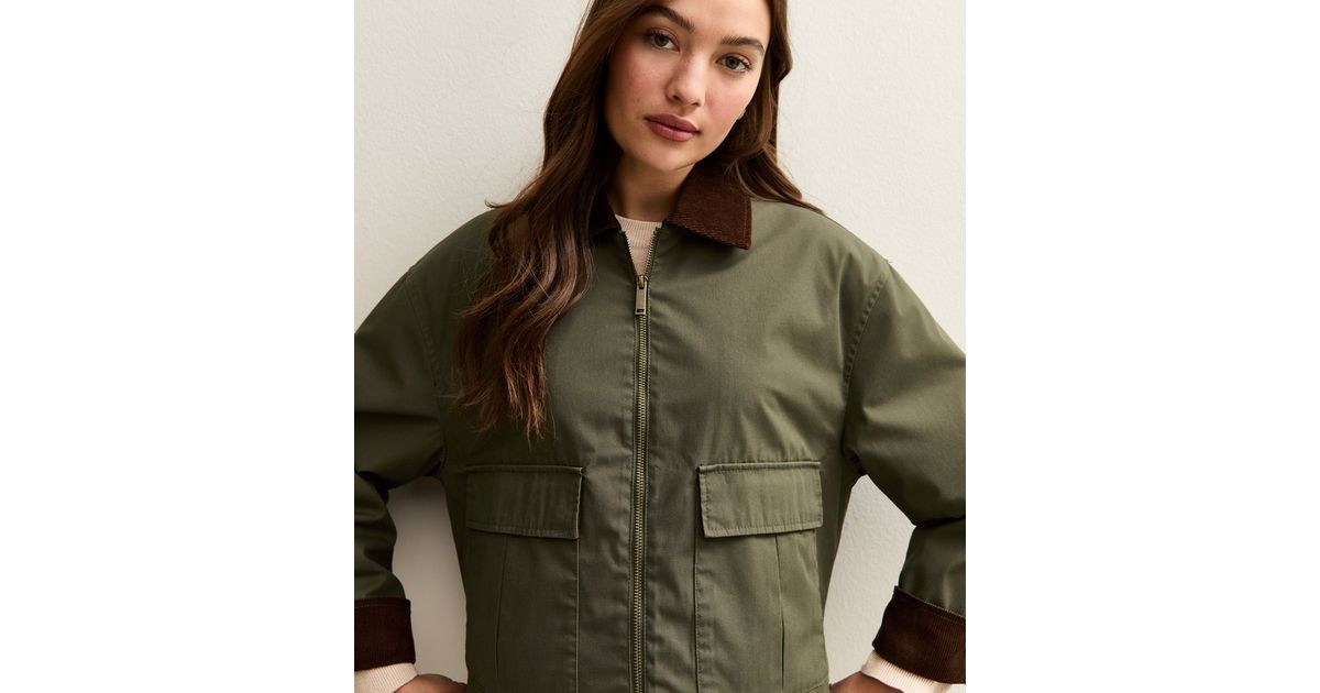 Khaki Contrast Collar Cropped Barn Jacket | New Look | New Look (UK)