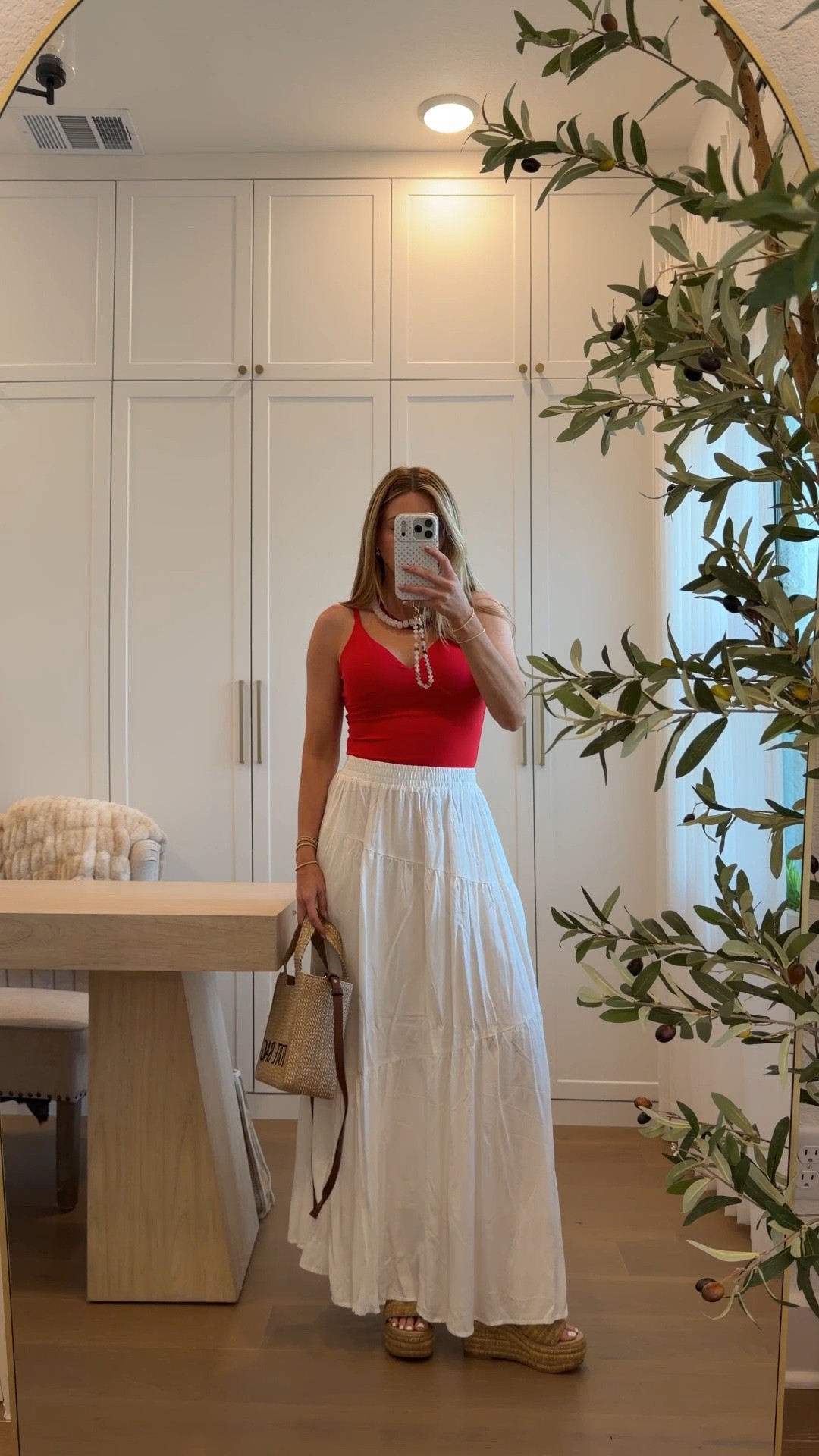 top: xs // skirt: small