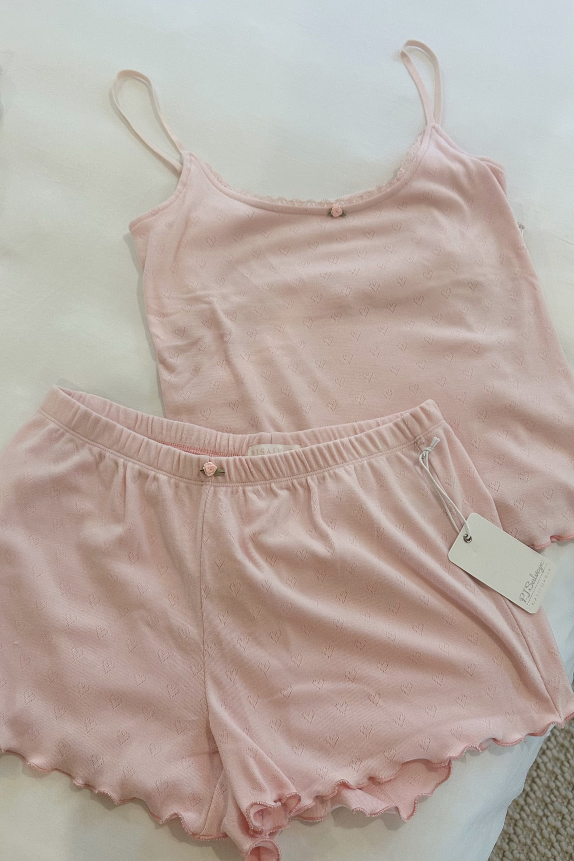 newest addition to the collection🌸

pjs size small
robe size xs