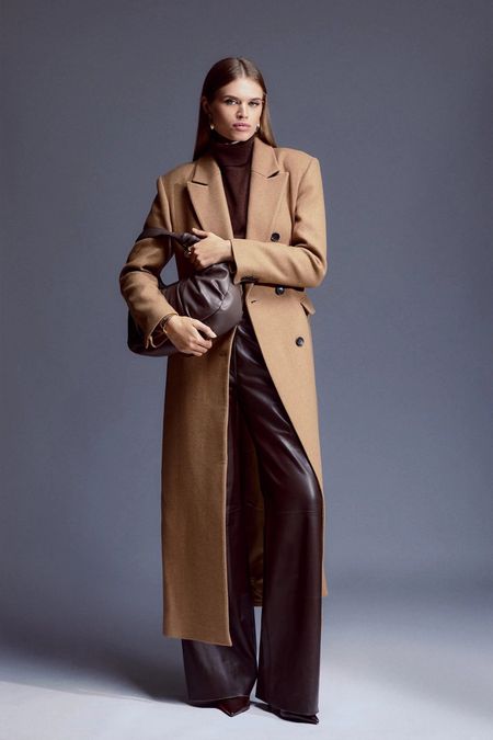 ✨longline trench coat. Shop the sale 

#LTKworkwear #LTKsalealert #LTKSeasonal