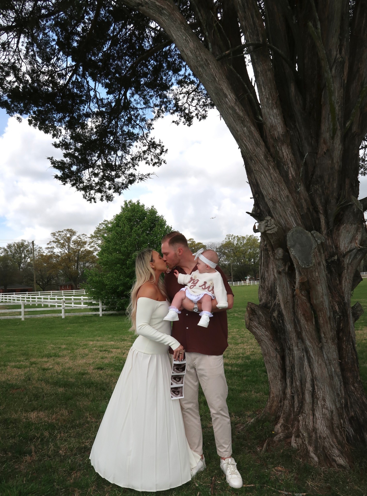 Baby announcement photo idea 🤍

#LTKBaby #LTKFamily