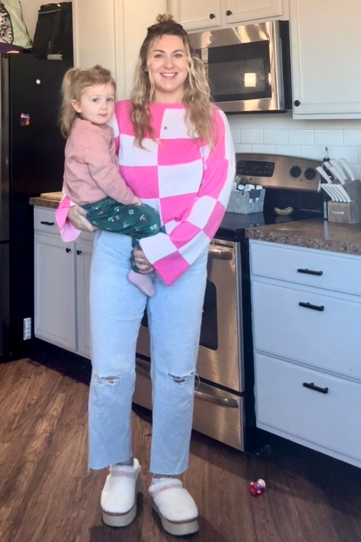 SAHM fit, Valentine’s Day vibes! 💌

#LTKSeasonal #LTKfindsunder50 #LTKstyletip