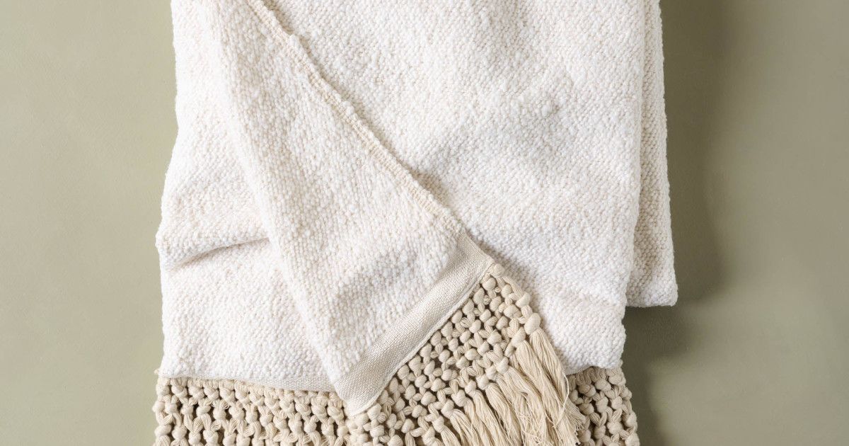 Antique White Essential Tassel Throw | Magnolia