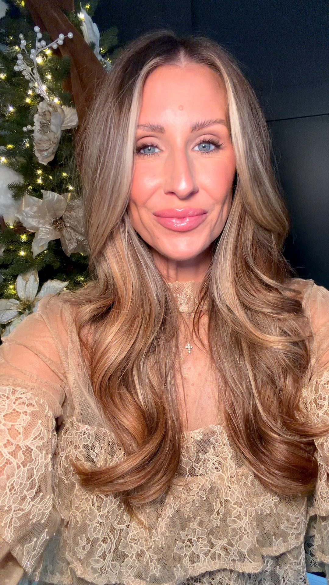 Sephora sale recommendations /// sale code: SAVEGIFTS
Concealer/ 2N 
Foundation / NP10
Bronzer/ bonfire
Eyeshadow: wild rose and cacao 
Setting powder: cherry blossom cake 
Blush: she’s blushing 
Brows: medium brown 


#LTKBeauty #LTKSaleAlert #LTKOver40