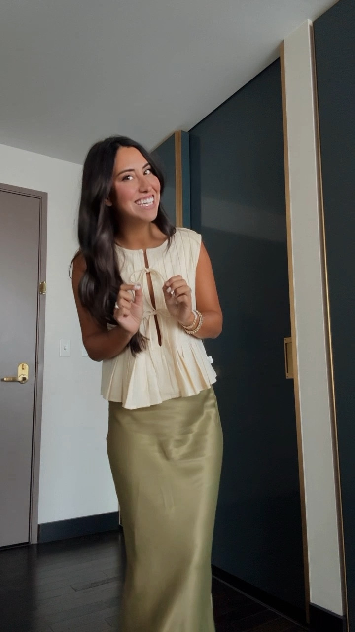 Absolutely obsessed with this outfit for LTKcon day 2! Especially this Amazon shirt with the bow details! My skirt sold out from Nordstrom right after I bought it but I found a suuuuper similar one on amazon! 

#LTKCon #LTKFindsUnder50 #LTKSaleAlert