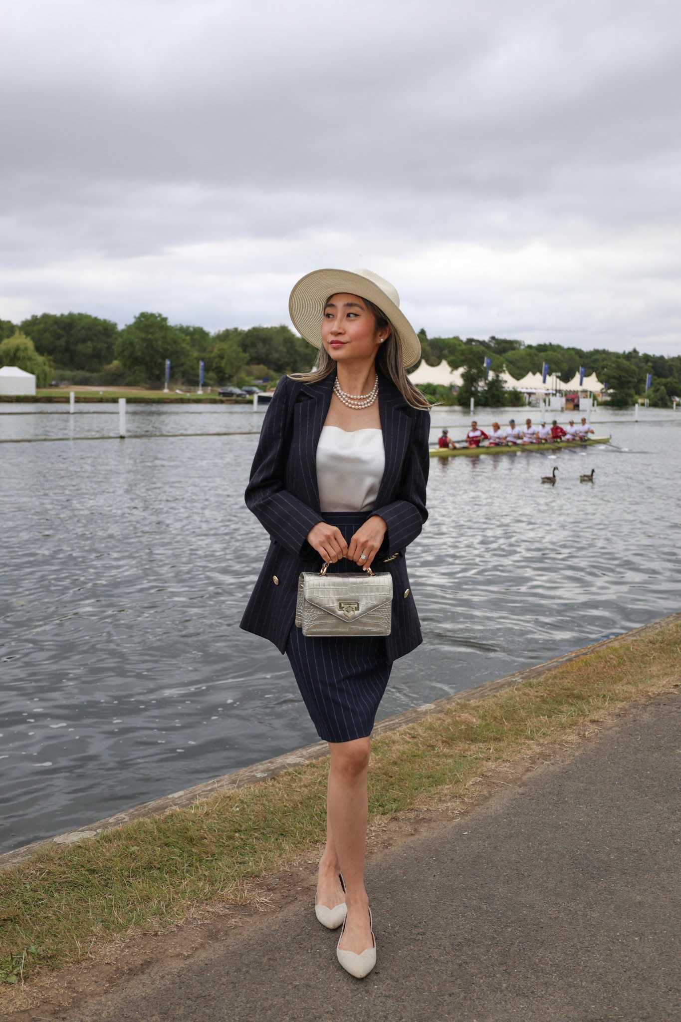 Holland Cooper pin striped blazer

#LTKuk #LTKworkwear #LTKmodest