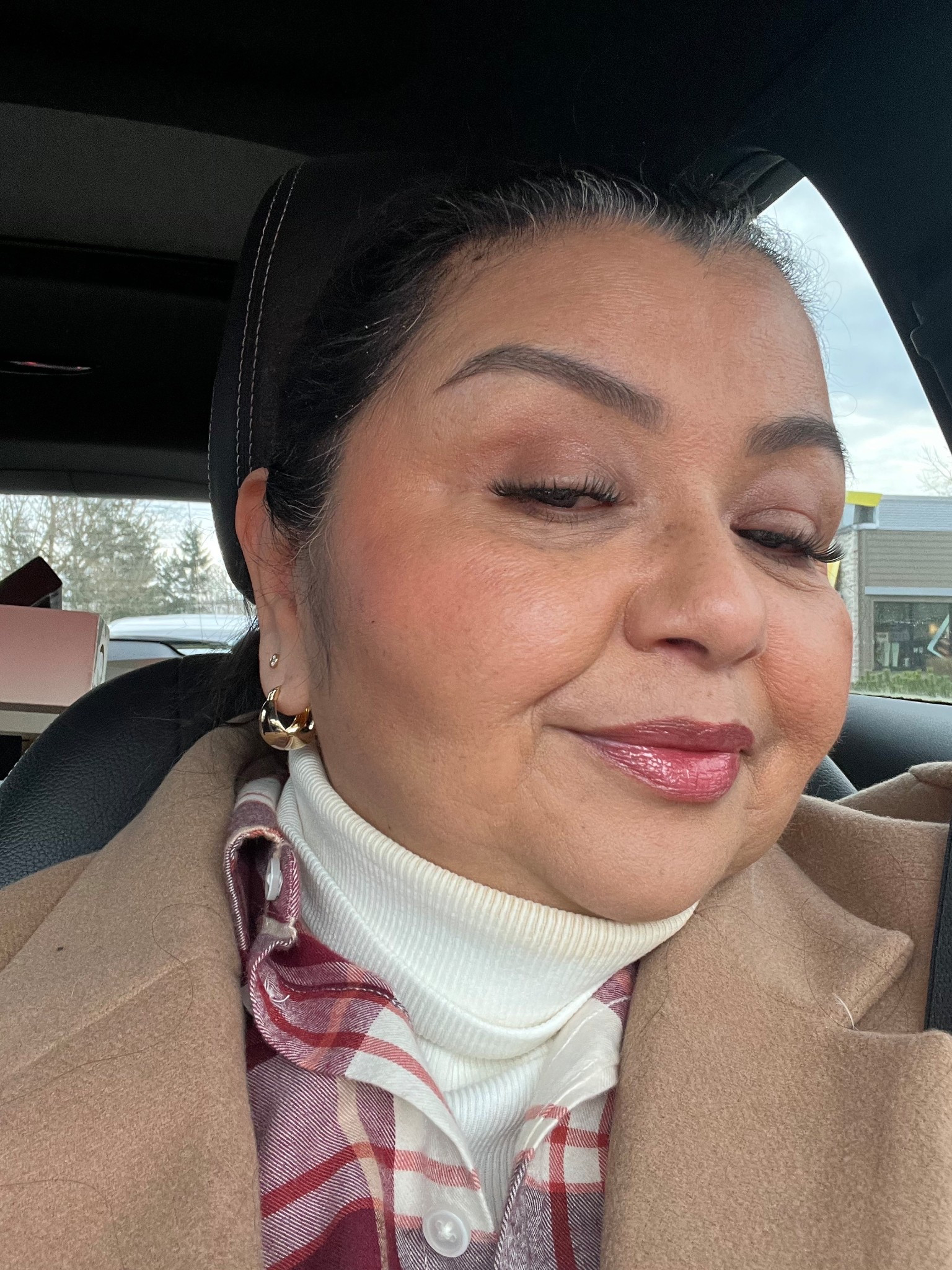 A sweet pair of hoop earrings make an excellent gift for Valentine’s Day, IMO. 💝 

#LTKPetite #LTKValentine #LTKMidsize