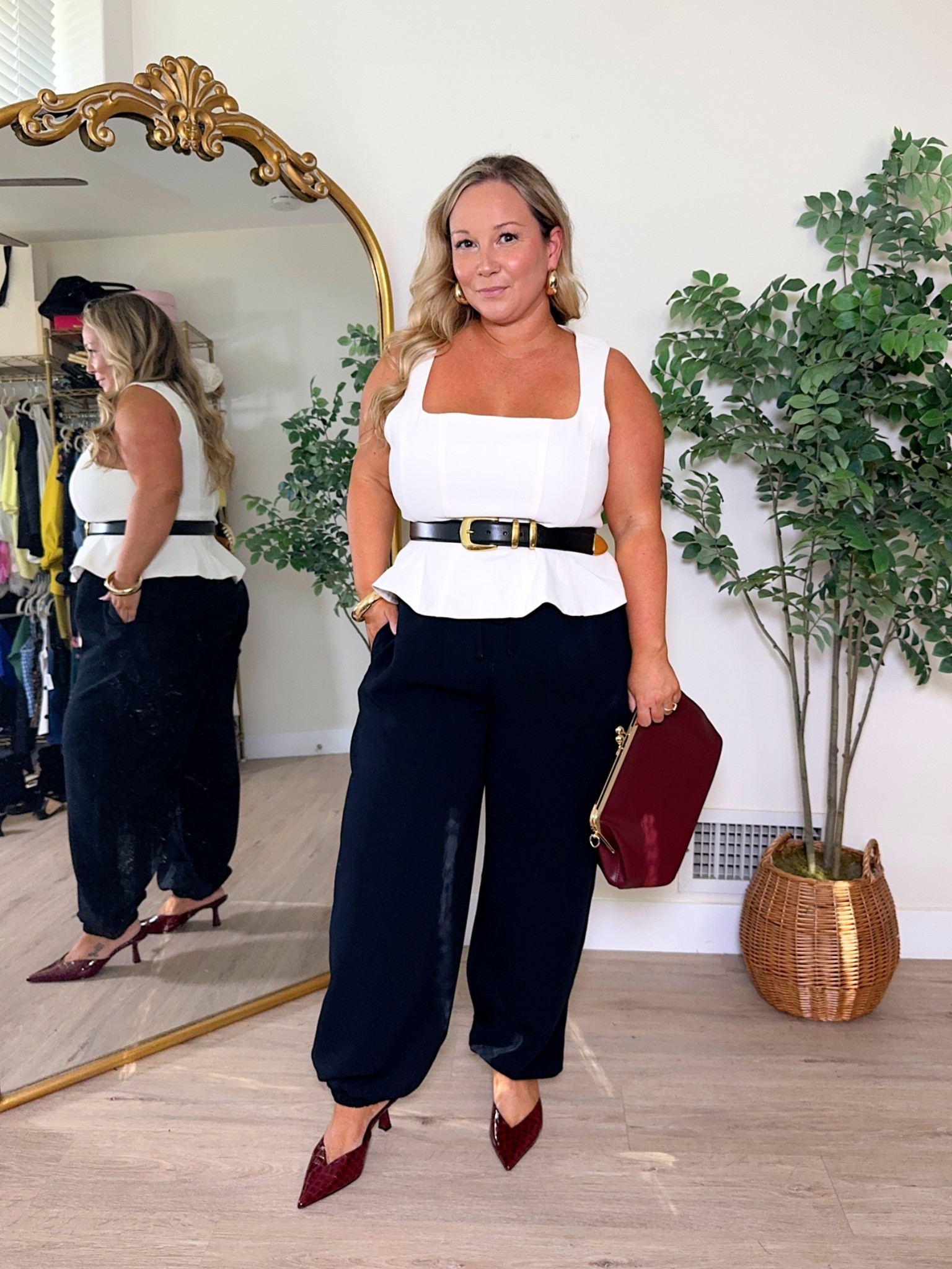 @Aritzia fall outfit 
Peplum top size XL
Belt size XL 
Balloon pants size LARGE 

Fall style, fall trends, business casual, workwear style, fall outfit, petite style, midsize style, neutral outfit

#LTKMidsize #LTKPetite #LTKWorkwear