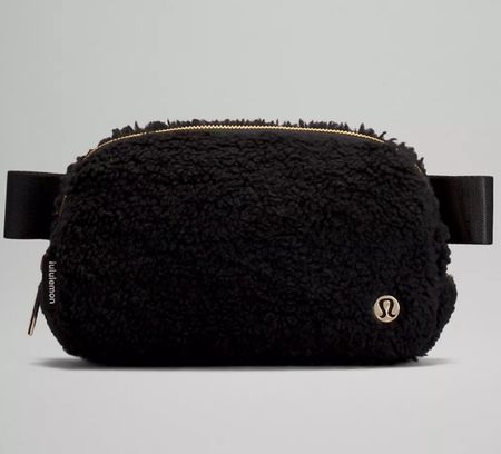 The perfect fleece belt bag for fall! #lululemon #fleecebeltbag #beltbag 

#LTKSeasonal #LTKstyletip #LTKitbag
