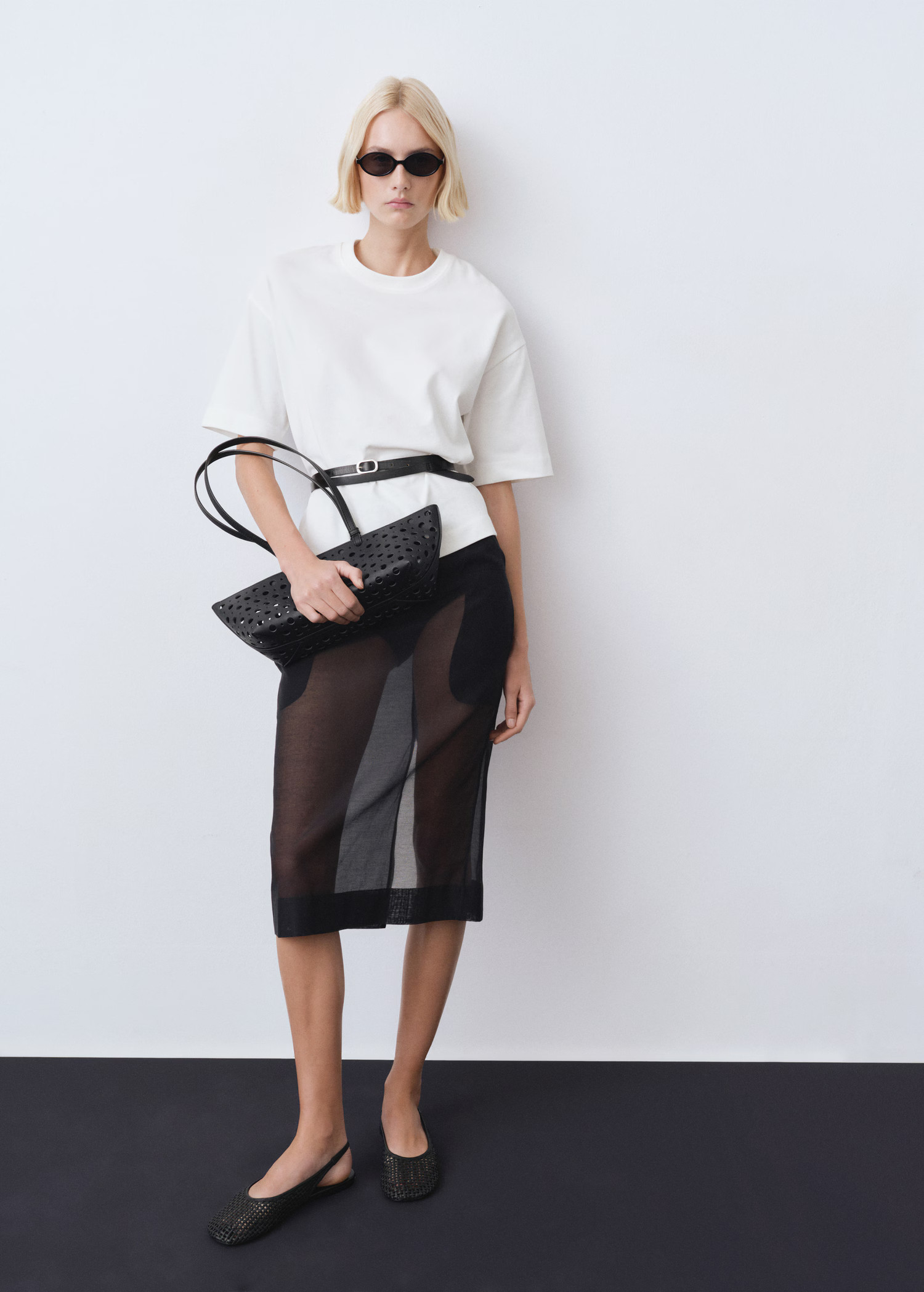 Oversized cotton t-shirt - Women | MANGO United Kingdom | MANGO (UK)