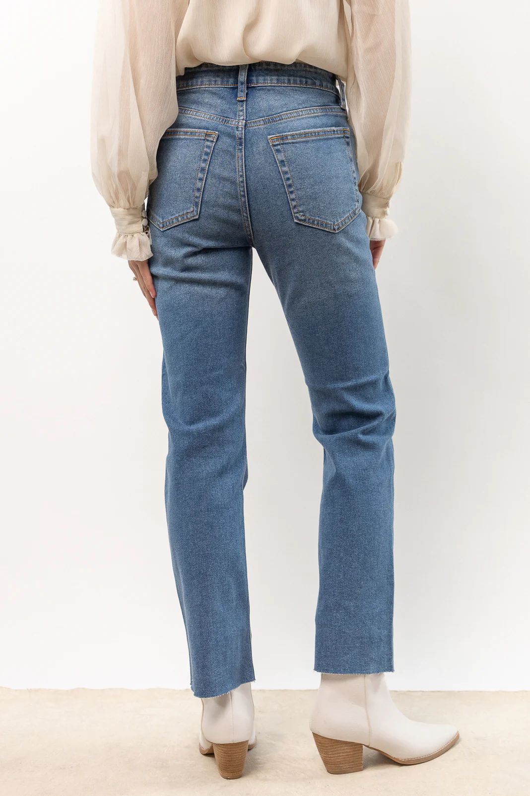 Amara Straight Leg Jeans in Medium Wash - böhme | Bohme