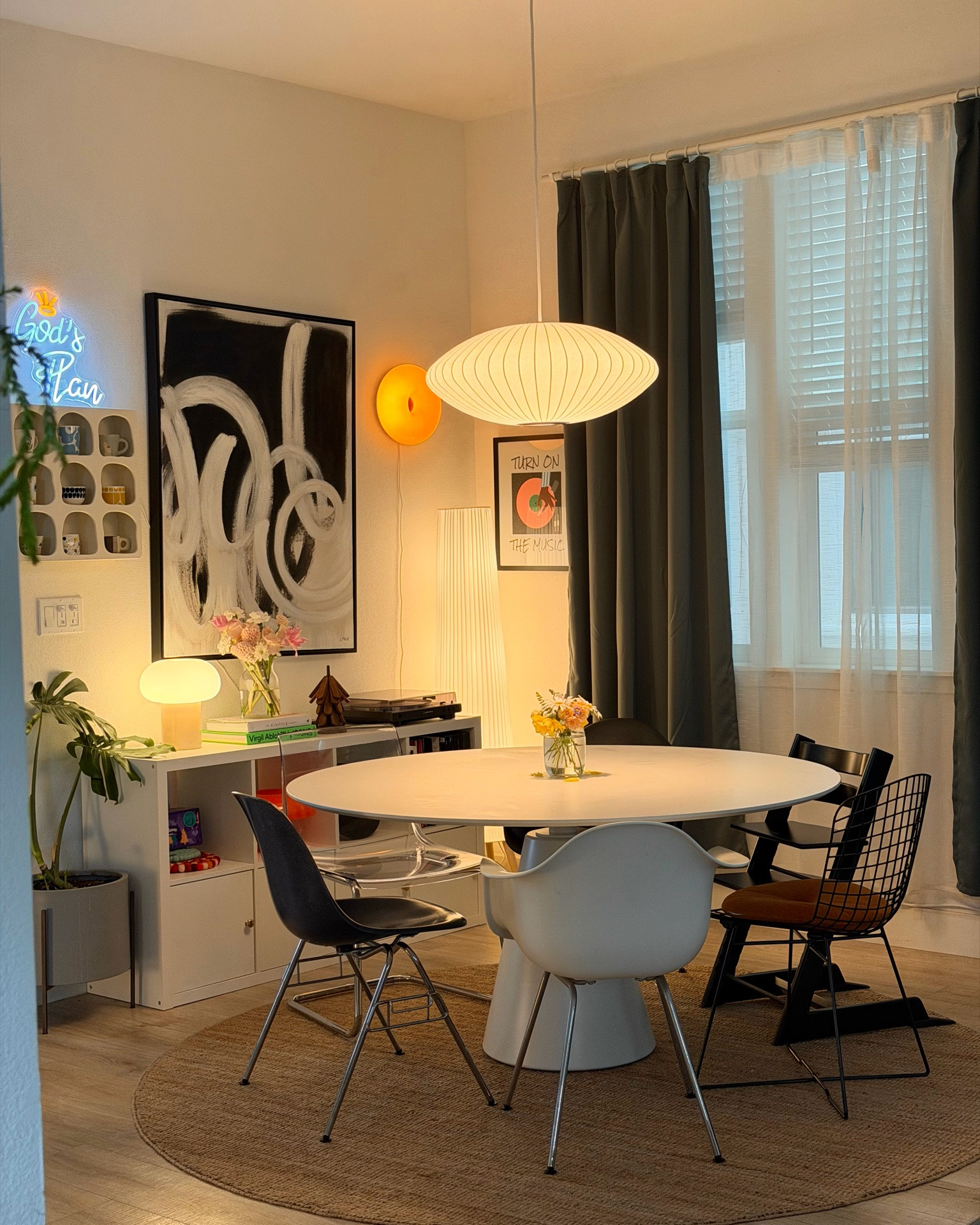 My favorite corner - dining area

#LTKdayinmylife #LTKHome
