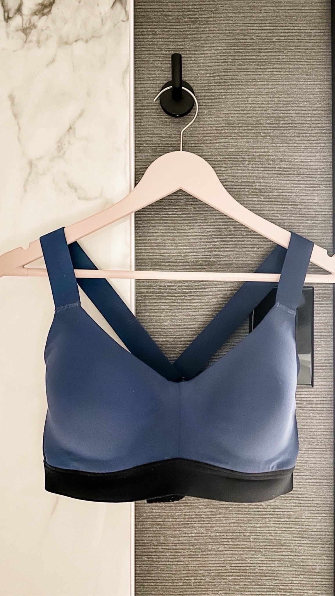 I love this sports bra 🙌 (I’m a 34D) and it’s seriously the only one I reach for. It’s super comfortable but still gives tons of support (no adjusting mid-workout).

The best part: you can switch the straps to a racerback, which makes it feel even more secure. Perfect for workouts, and honestly comfortable enough to wear all day. 💙

#LTKActive #LTKfitnessgoals