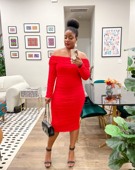 Love this red dress! ❤️ It’s under $40. It’s so perfect for cocktail parties, weddings, or holiday parties! I wore it to a bday party over the weekend! It’s TTS and comes in other colors. I’m wearing a L. #founditonamazon #amazonfinds

#LTKwedding #LTKunder50 #LTKHoliday