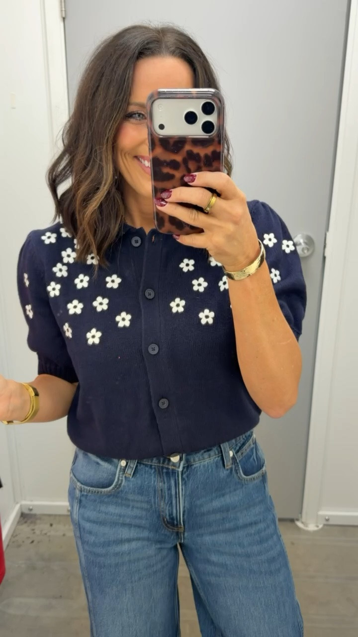 Walmart understood the assignment with this cardigan 😍 the little floral details are SO cute and make it look way more expensive than it is. Such an easy fall staple!

#WalmartFinds #WalmartFashion #WalmartStyle #WalmartOutfit #FallFashion #FallStyle #AffordableFashion #Cardigan #FallOutfits #BudgetFriendlyFashion #LTKCreator #LTKFashion

#LTKootd