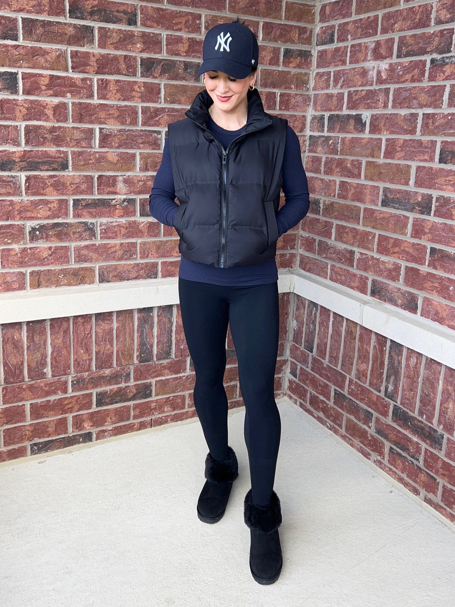 Navy and black fitness lifestyle look 🖤

#LTKFitness #LTKSeasonal #LTKStyleTip