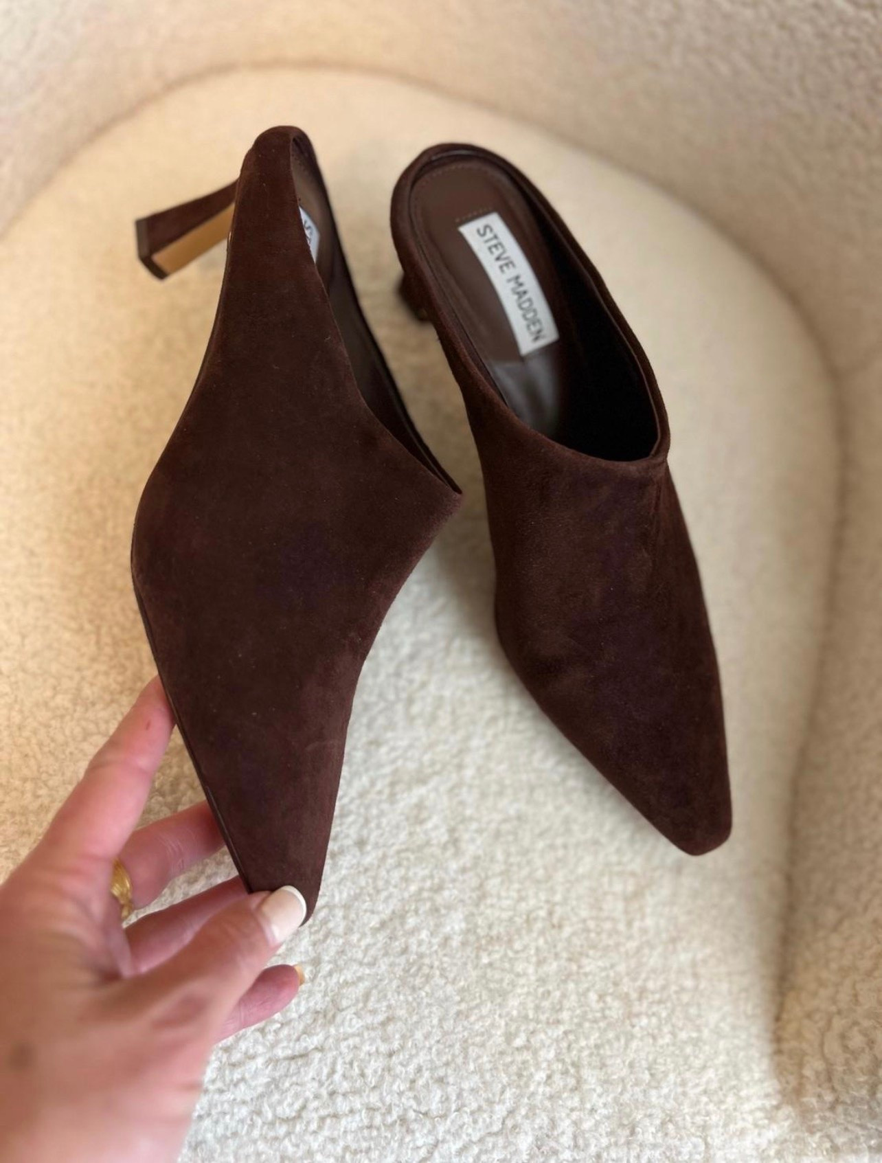 ✨Tap the bell, save and ❤️ start here over 40 fashion, midlife style, midsize fashion and luxury looks for less.  

Fall shoes worth buying now. Chocolate suede.

👑 Helping you look good, feel good.-Lindsey Denver   Check back daily for belly-friendly style, confidence, and Outfit Physics™.

#LTKOver40 #LTKSaleAlert #LTKMidsize

Comment SHOP below to receive a DM with the link to this post on my LTK ⬇ https://liketk.it/6khw5