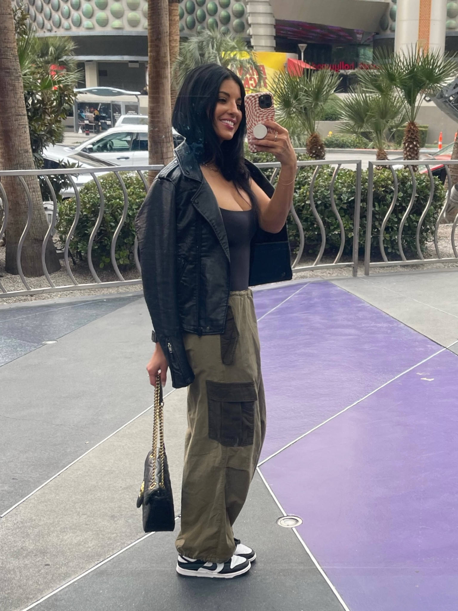 cute & comfy day time outfit! such a good way to spice up an outfit you can walk around in all day! 

#LTKstyletip #LTKfit