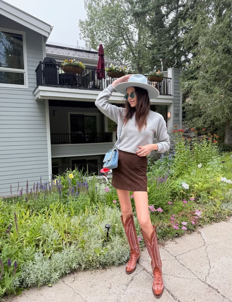 Chic summer look for Colorado! Linked some looks for less too! 

Women’s fashion, summer fashion, summer style, summer outfits, summer outfit inspo, summer ootd, trendy fashion, chic style, mom style, aspen outfit inspo 



#LTKStyleTip #LTKOver40 #LTKSeasonal