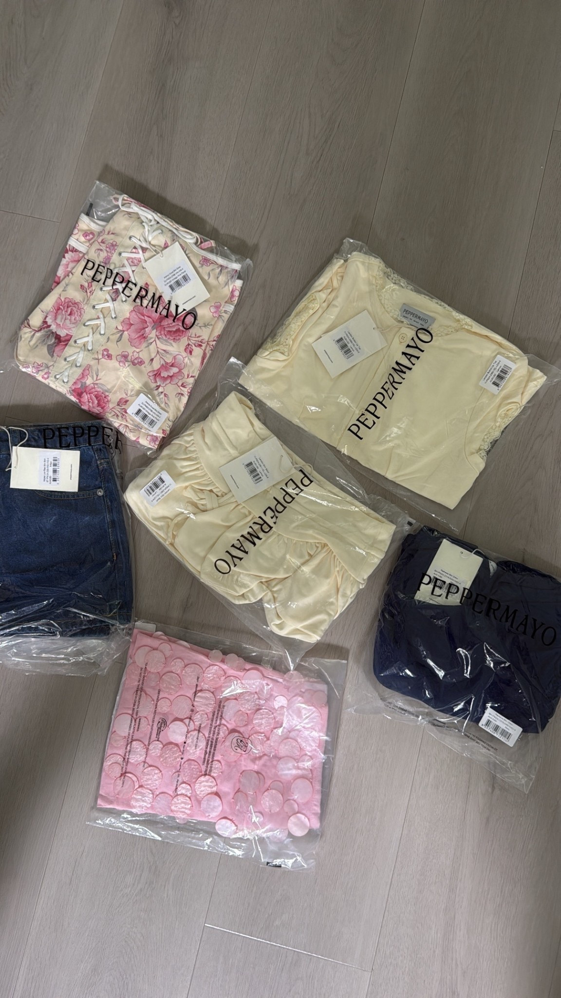 peppermayo goodies for the summerrrr! 💐🦋