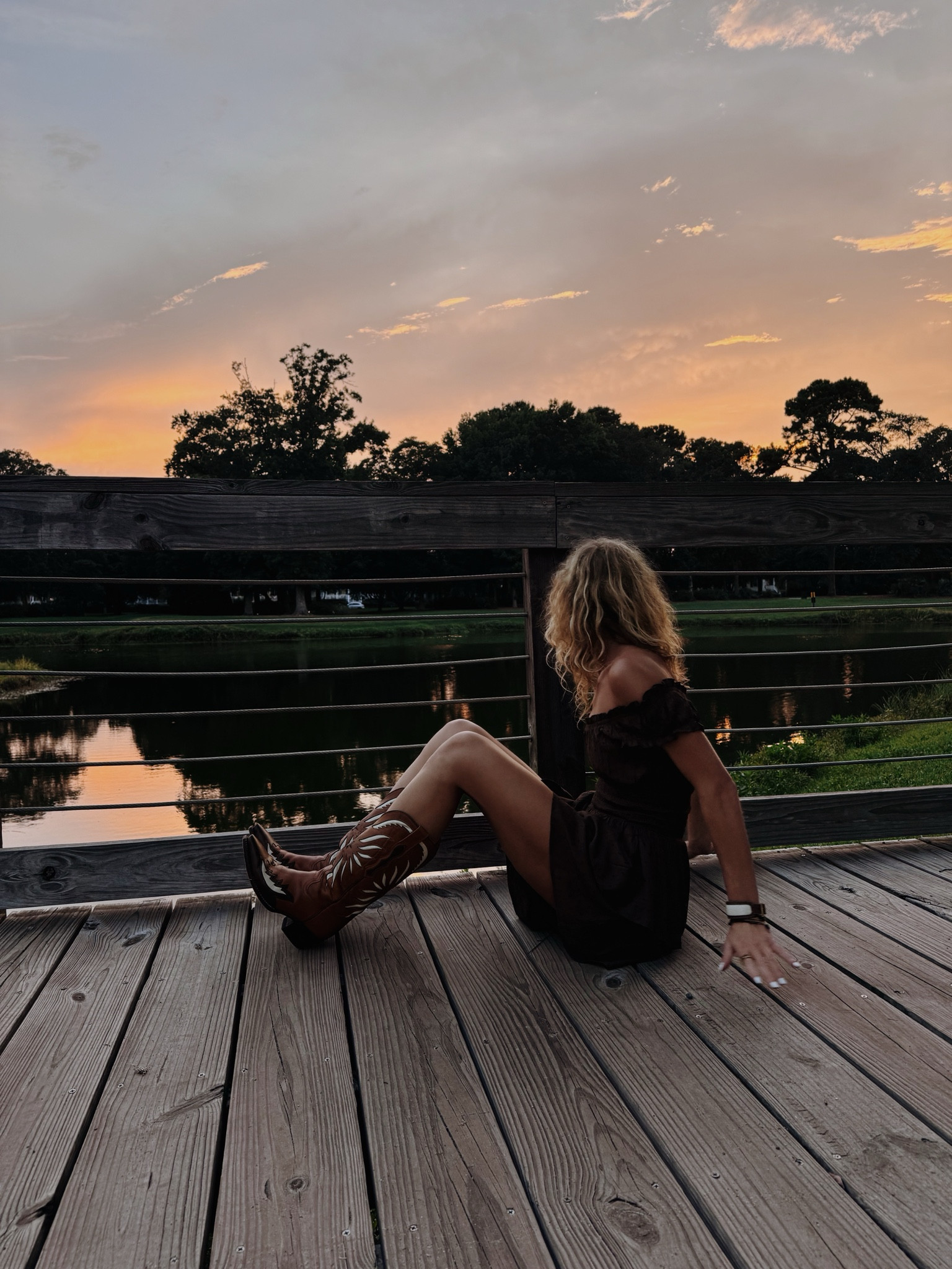 I know a place 


#LTKStyleTip #LTKSeasonal #LTKShoeCrush