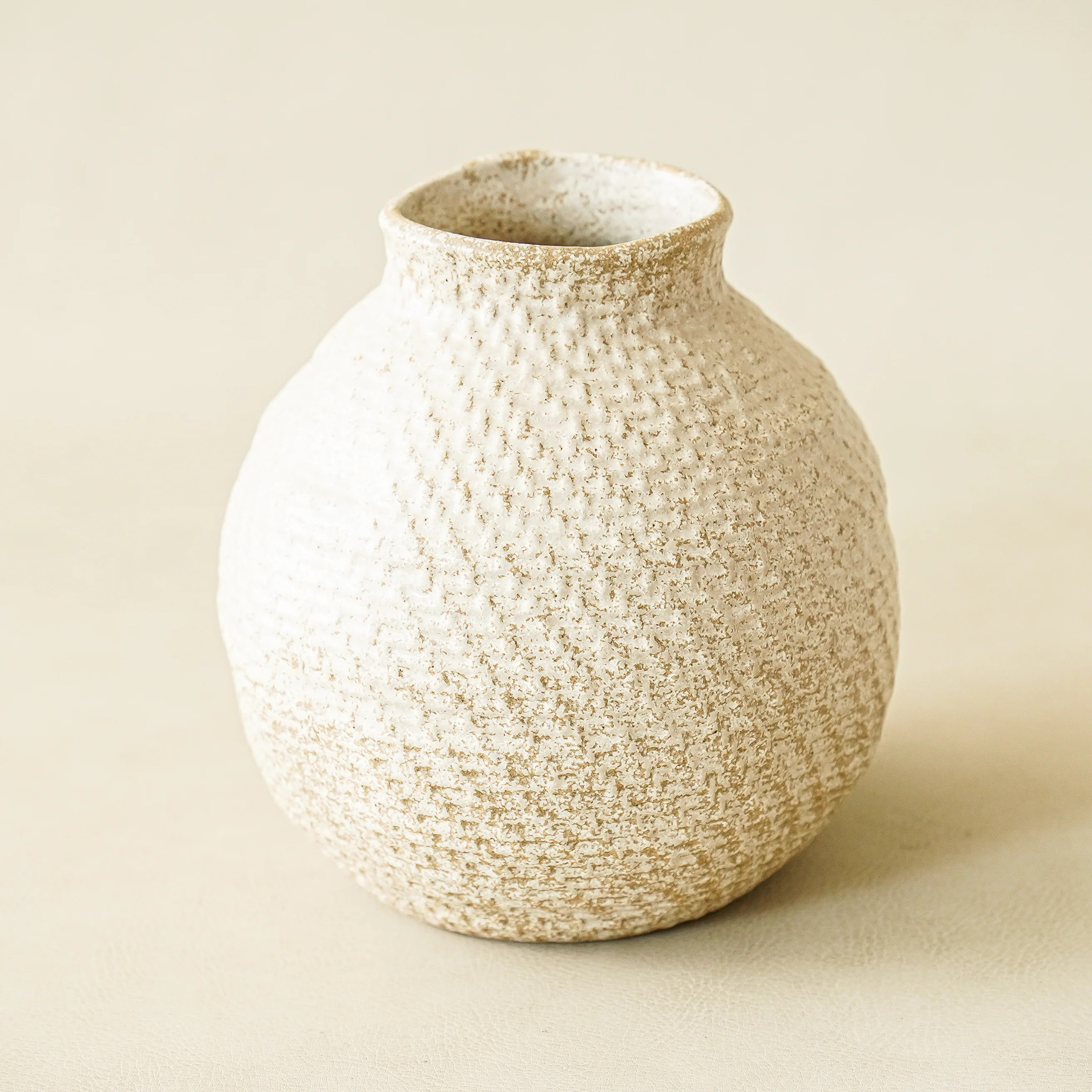 Evelyn Neutral Weave Vase | MJHome