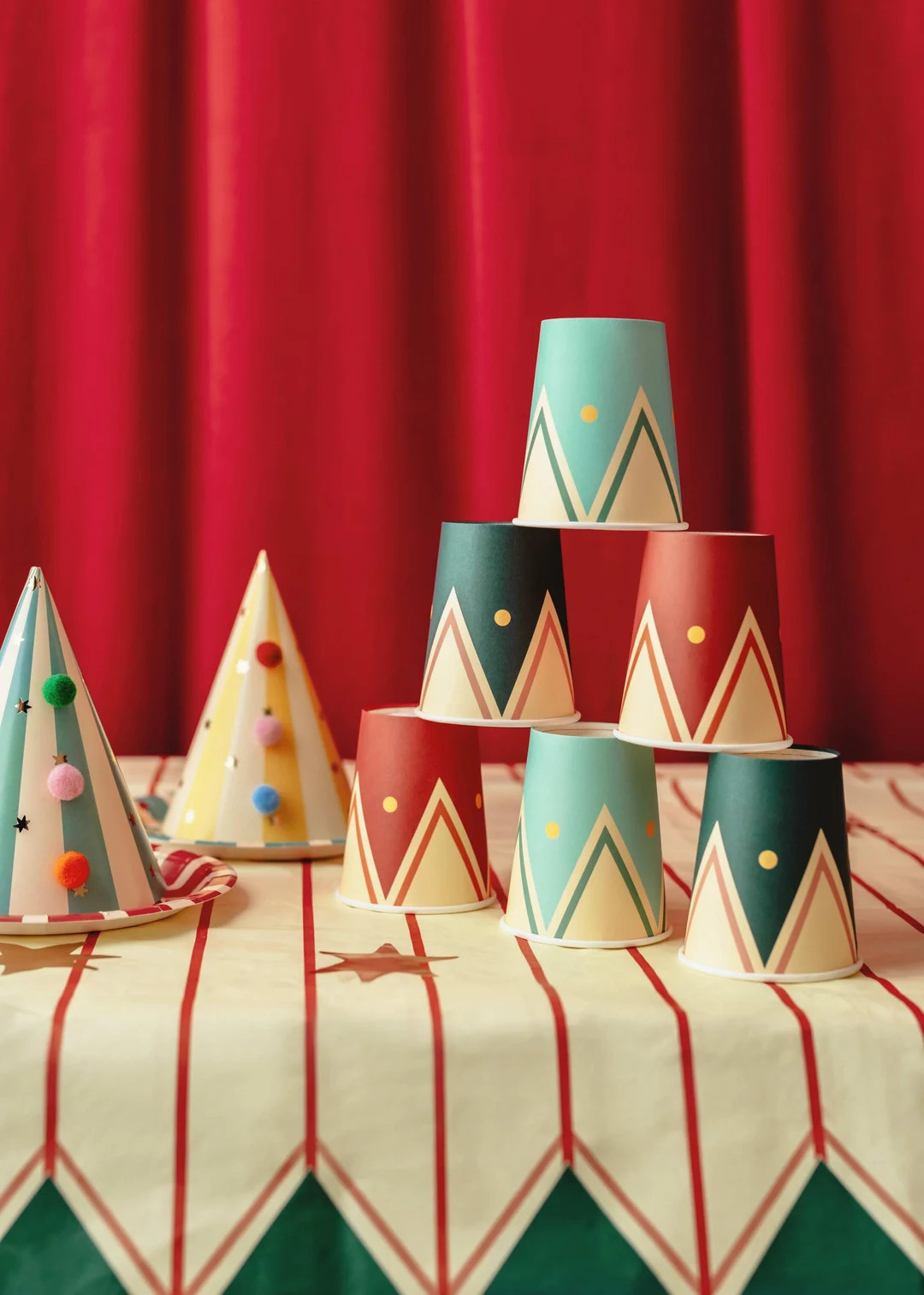 6 Circus Paper Cups , Circus Cups, Circus Themed Party, Circus Paper Cups, Funfair Theme, Circus ... | Etsy (US)