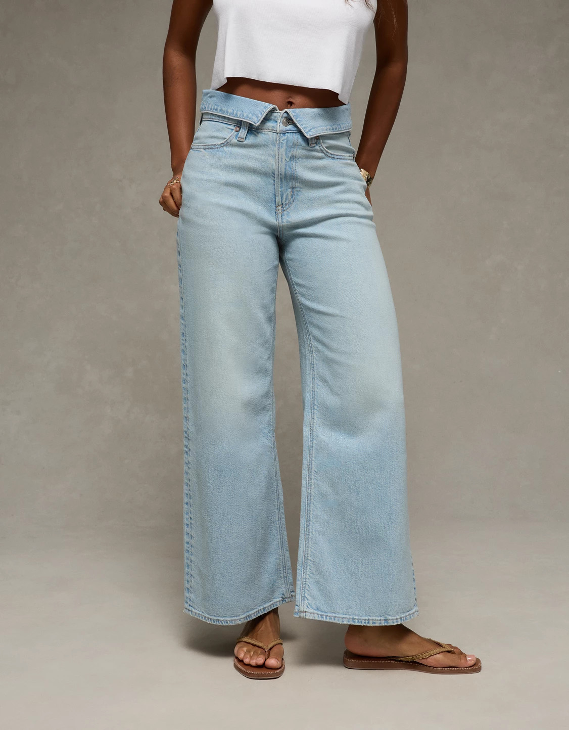 AE Dreamy Drape Stretch Curvy Super High-Waisted Baggy Wide-Leg Jean | American Eagle Outfitters (US & CA)