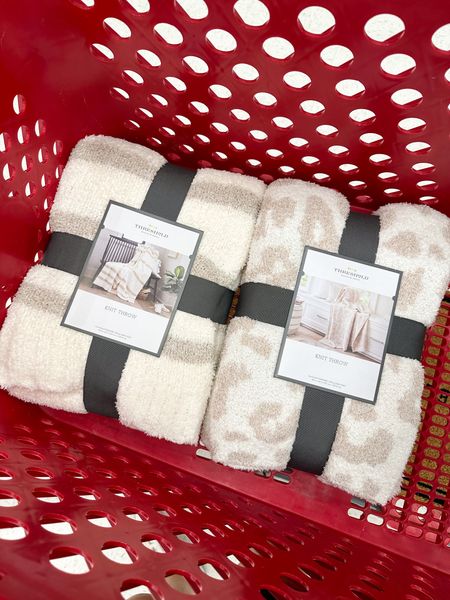 Cozy knit throw blankets 
Home decor 
Home finds
Gift idea


#LTKhome