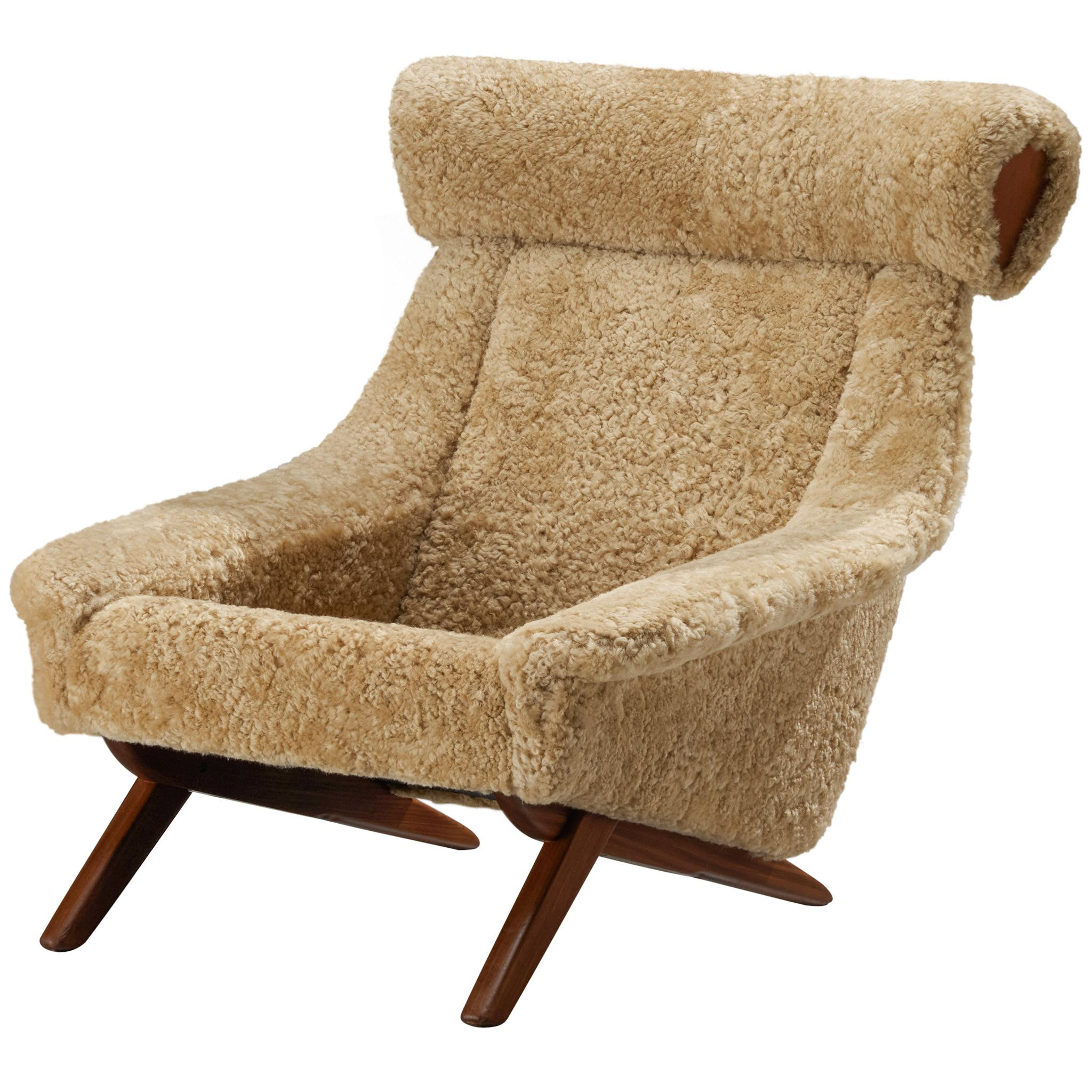 Illum Wikkelsø 'Ox' Lounge Chair in Sheepskin | 1stDibs